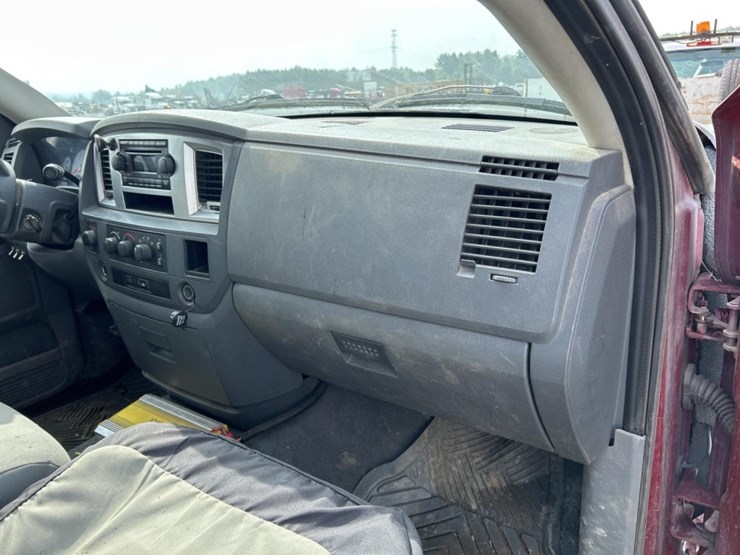 2008-dodge-3500-image-57