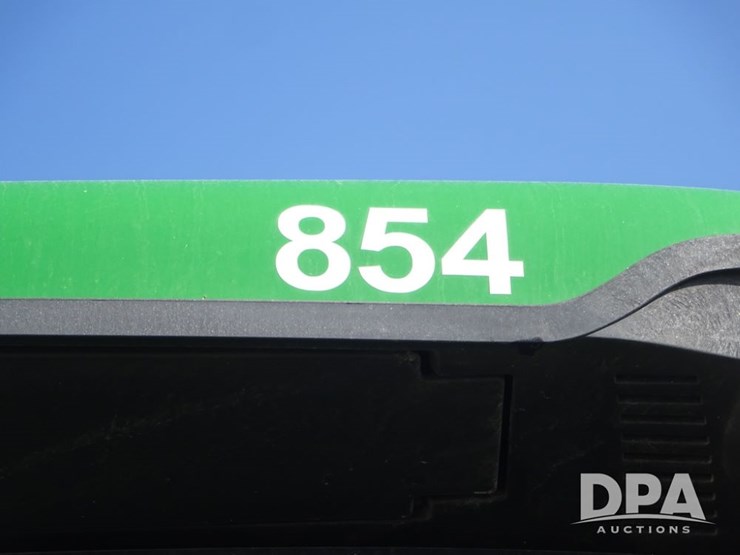 2020-john-deere-f4365-image-128