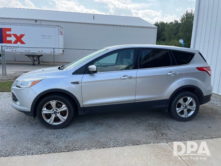 2015-ford-escape-se-image-11