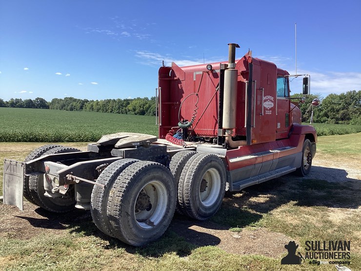 1997-freightliner-fld120-image-5