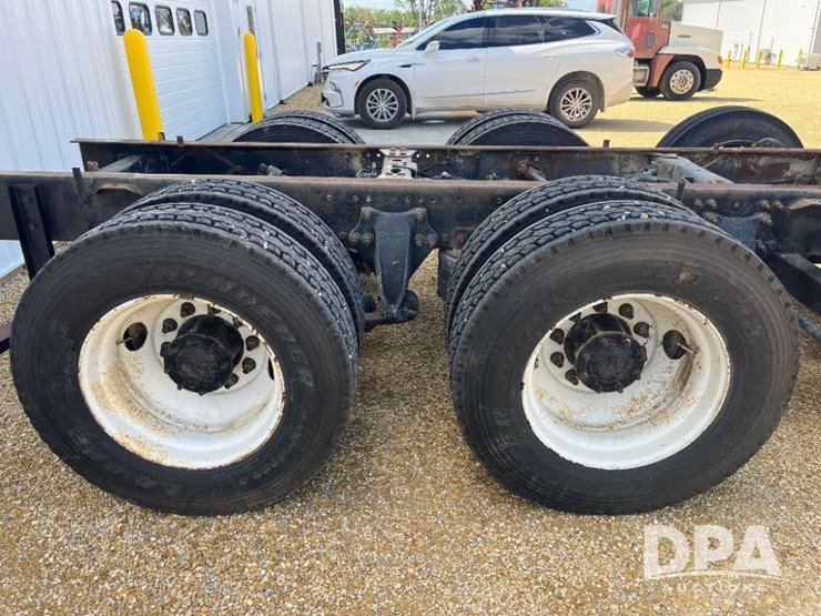 2007-freightliner-columbia-truck-(jn2954,-unit-2158)-image-41