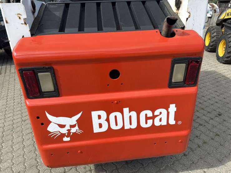 2003-bobcat-s160-image-21