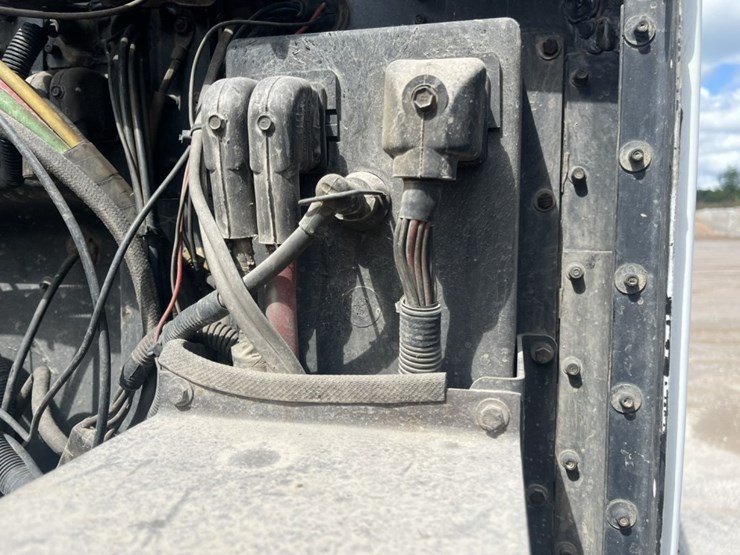kenworth-w900b-image-25