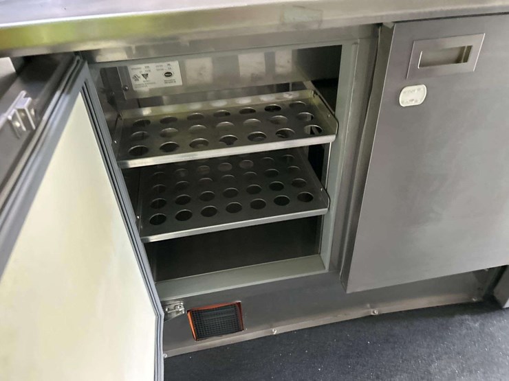 2022-mercedes-benz-sprinter-4500-image-48