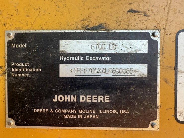 2020-deere-670g-lc-image-41