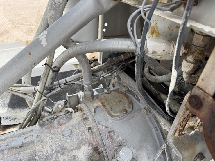 #1553-•-1991-oshkosh-mixer-truck-image-41