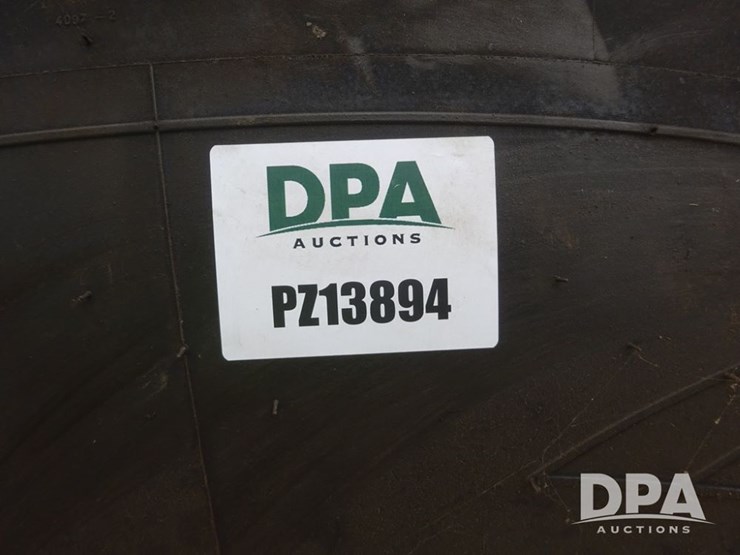 michelin-flotation-tire-(pz13894)-image-19