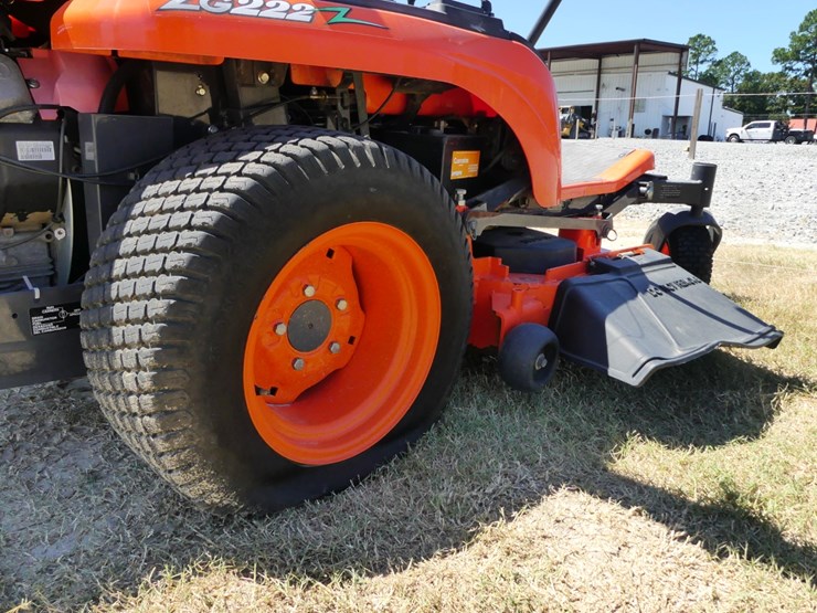 2011-kubota-zg222-image-5