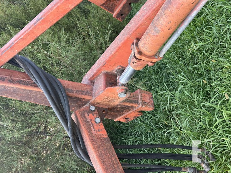 farmhand-f235-image-13