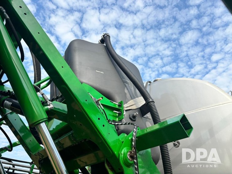 2025-john-deere-616r-image-57