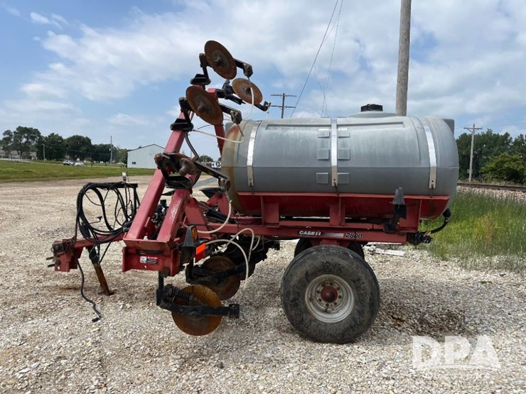 case-ih-2800-image-8