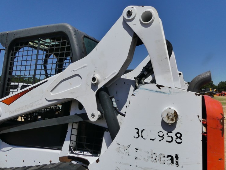 2019-bobcat-t590-image-7