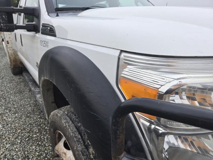 2011-ford-f550-image-14