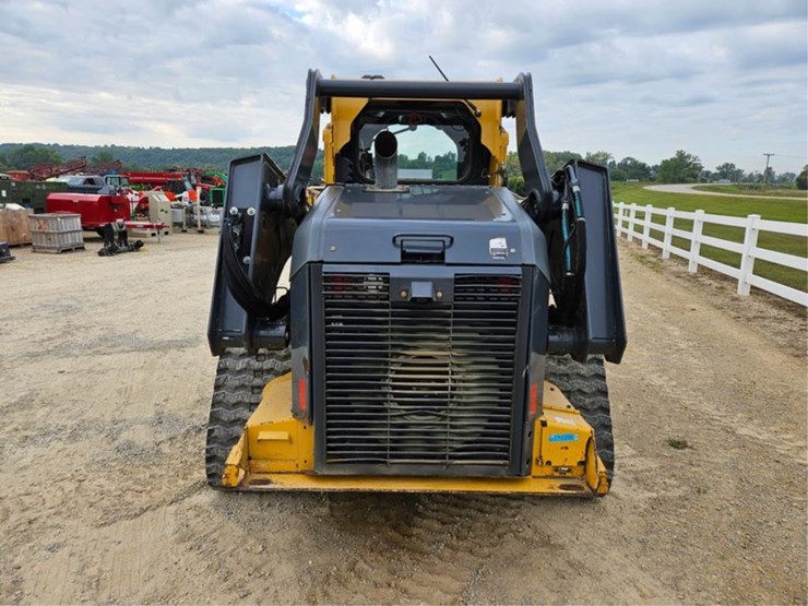 deere-331g-image-4