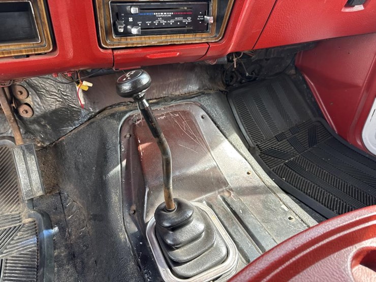 1980-ford-bronco-image-32