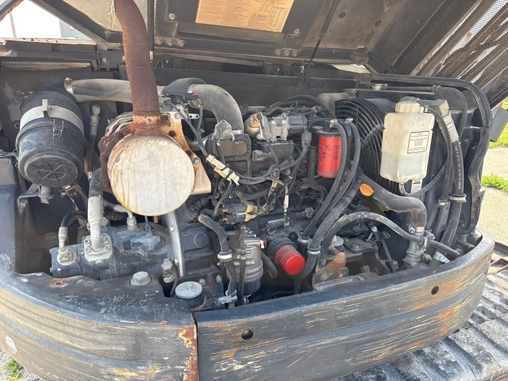 2017-bobcat-e85-image-17