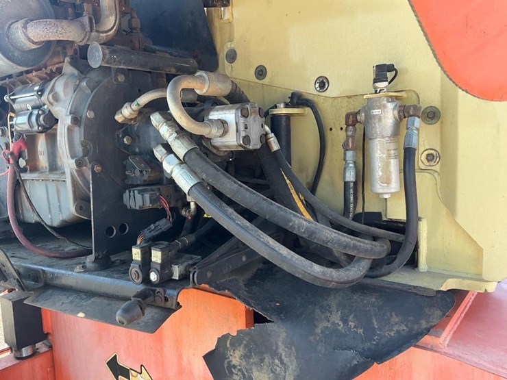 2005-jlg-600s-image-27