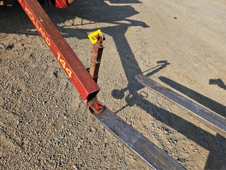 new-holland-144-image-9