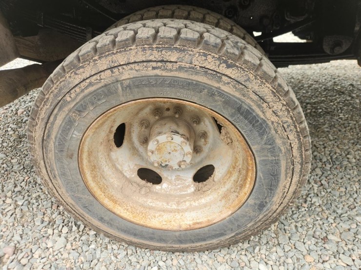 2011-ford-f550-image-76