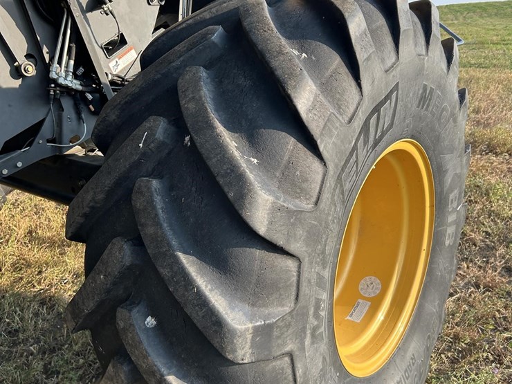 2013-claas-lexion-750-image-31