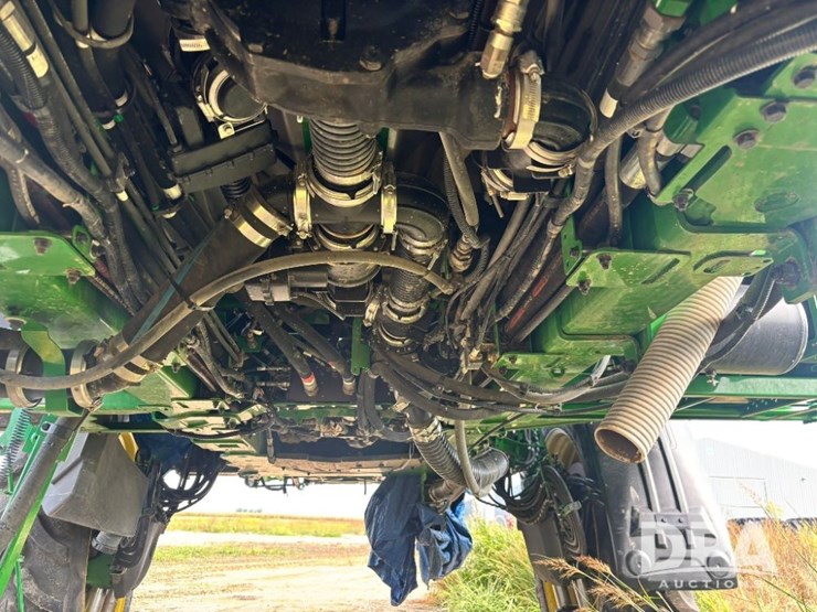 2025-john-deere-616r-image-55