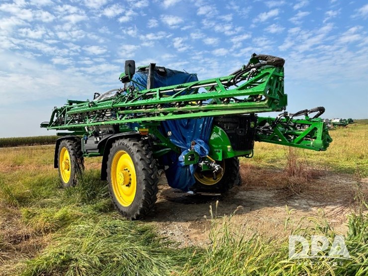 2025-john-deere-616r-image-22