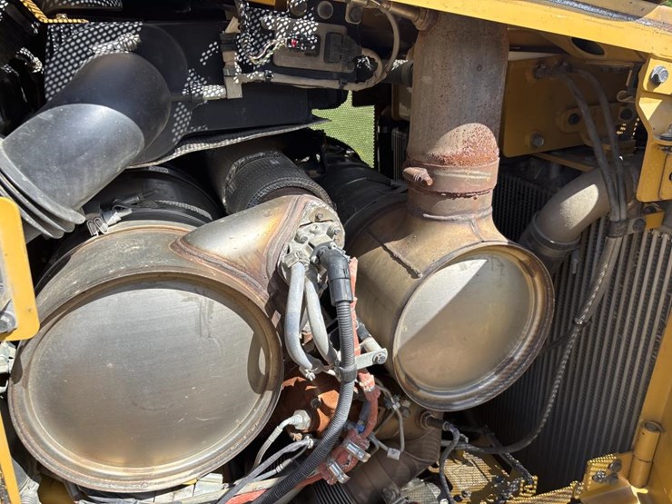 2018-caterpillar-d6t-lgp-image-17