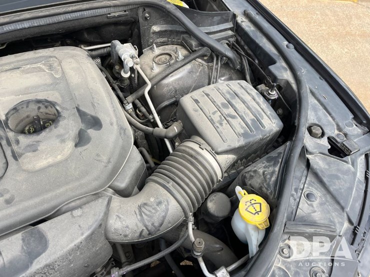 2016-jeep-grand-cherokee-image-70