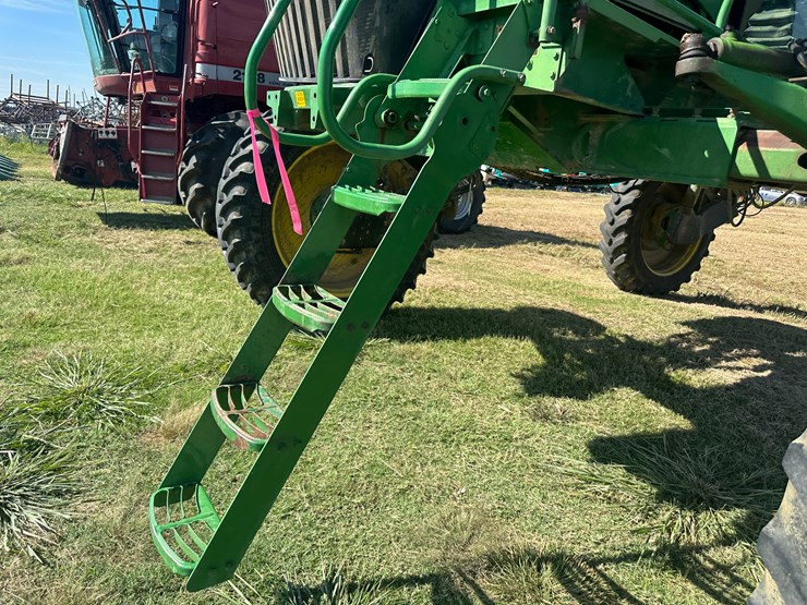 2011-john-deere-4730-image-30