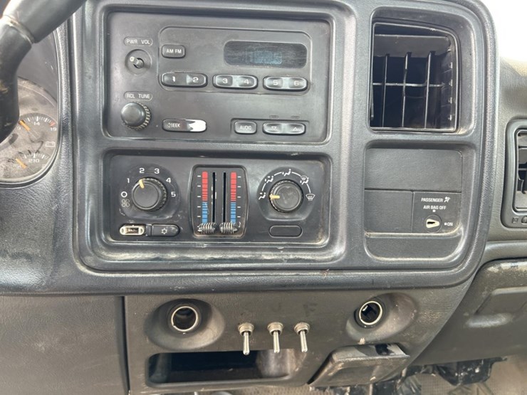 2006-chevrolet-2500hd-image-64
