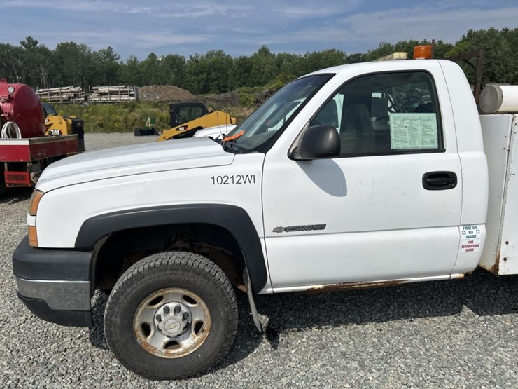 2006-chevrolet-2500hd-image-9