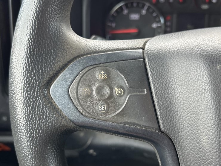 2016-chevrolet-2500hd-image-54