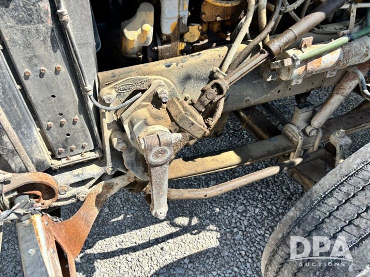 1993-peterbilt-377-image-61