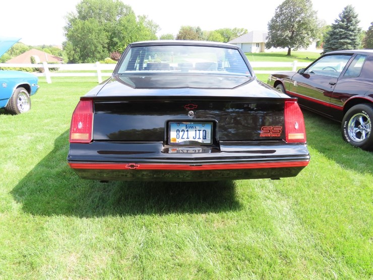 1988-chevrolet-monte-carlo-ss-image-39