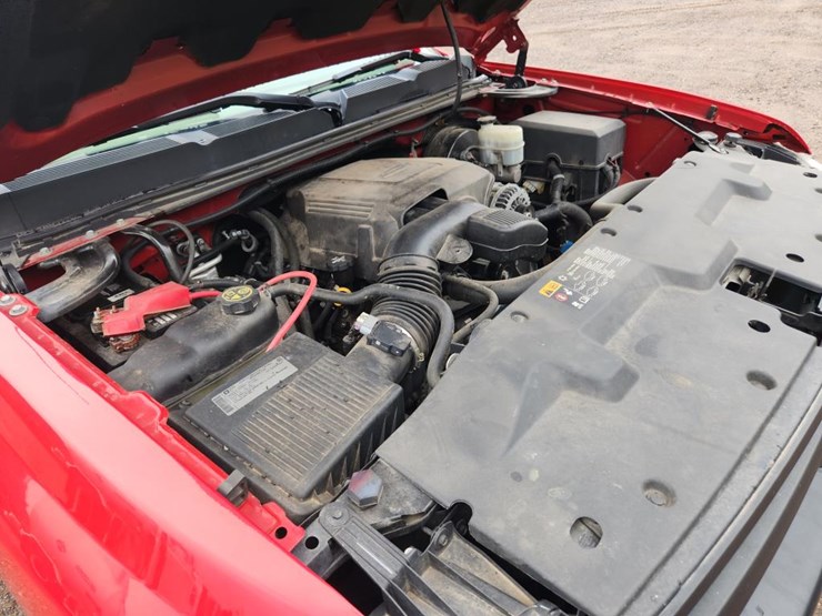 2013-chevrolet-silverado-1500-image-39