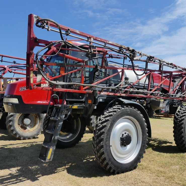 CASE IH PATRIOT 3250