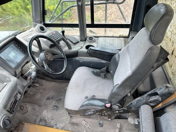 2014-deere-460e-image-39