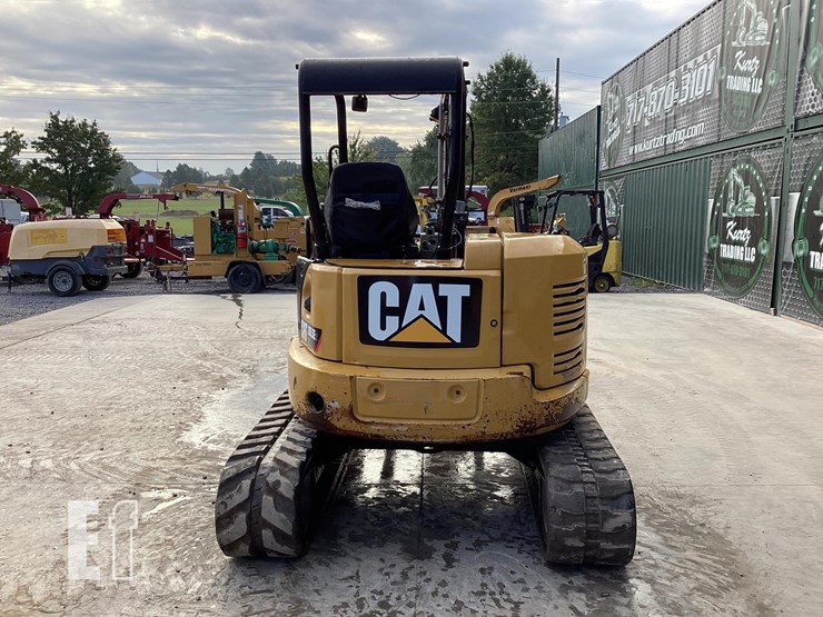 2015-caterpillar-305.5e2-cr-image-3