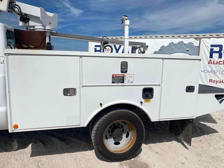 2014-altec-at200a-image-21