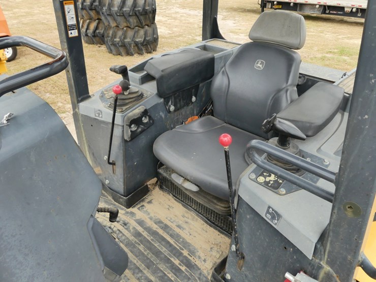 deere-700k-lgp-image-10