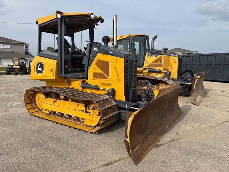 2021-deere-450-lgp-image-2