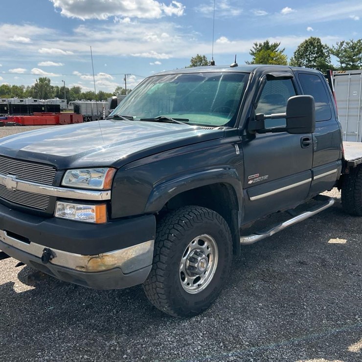 2003 CHEVROLET SILVERADO