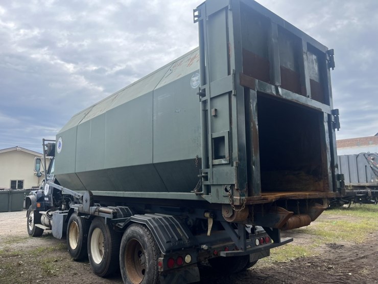 1995-ford-l9000-image-4