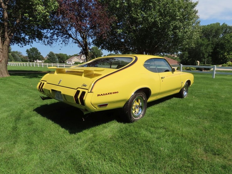 1970-oldsmobile-rallye-350-image-15