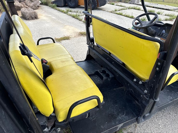2018-john-deere-gator-image-8