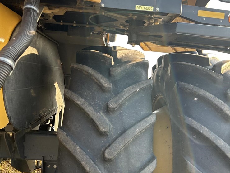 2013-claas-lexion-750-image-59
