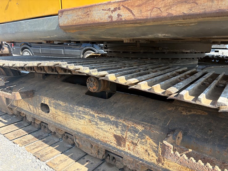 volvo-ec140b-lc-image-8