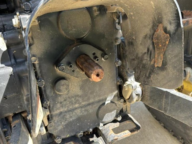 2007-john-deere-3520-image-17