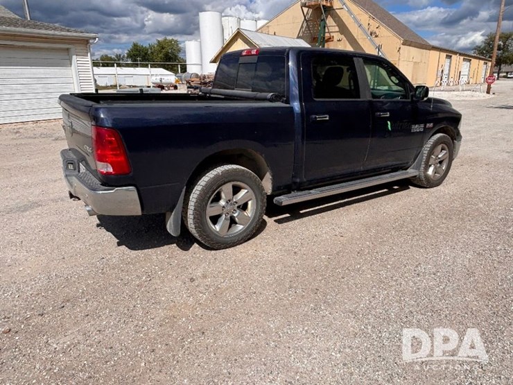 2016-dodge-ram-1500-image-5