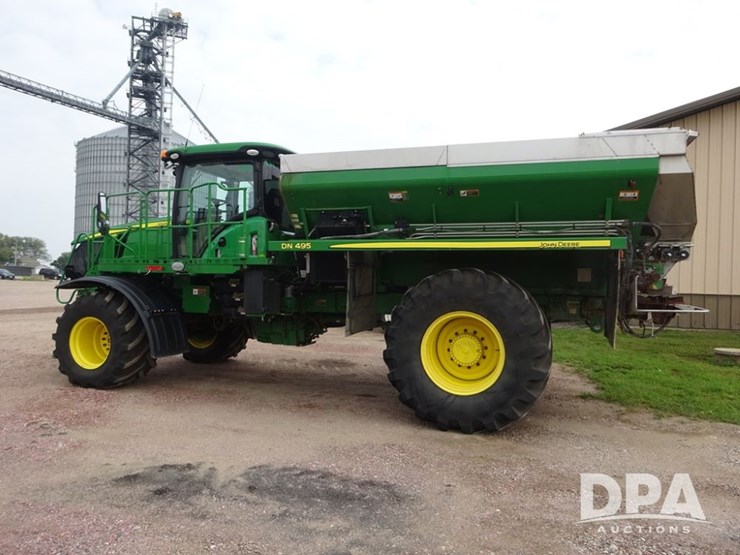 2019-john-deere-f4365-image-42